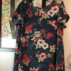 Torrid size 0 flower blouse